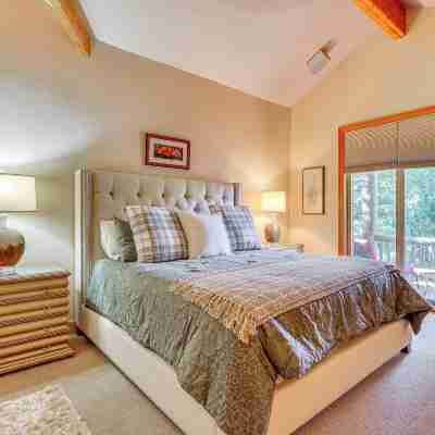 Park City Vacation Rental with Hot Tub and Fire Pit! Rooms