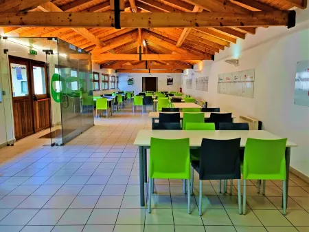 HI Geres - Pousada de Juventude do Gerês Отели в г. Кампу-ду-Жереш