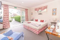 Ruapehu Country Lodge Hotels near Taranaki Falls