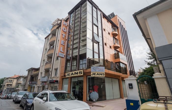 Caro Apartments & Rooms