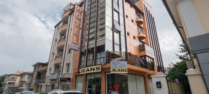 Caro Apartments & Rooms Hotels in Odesos