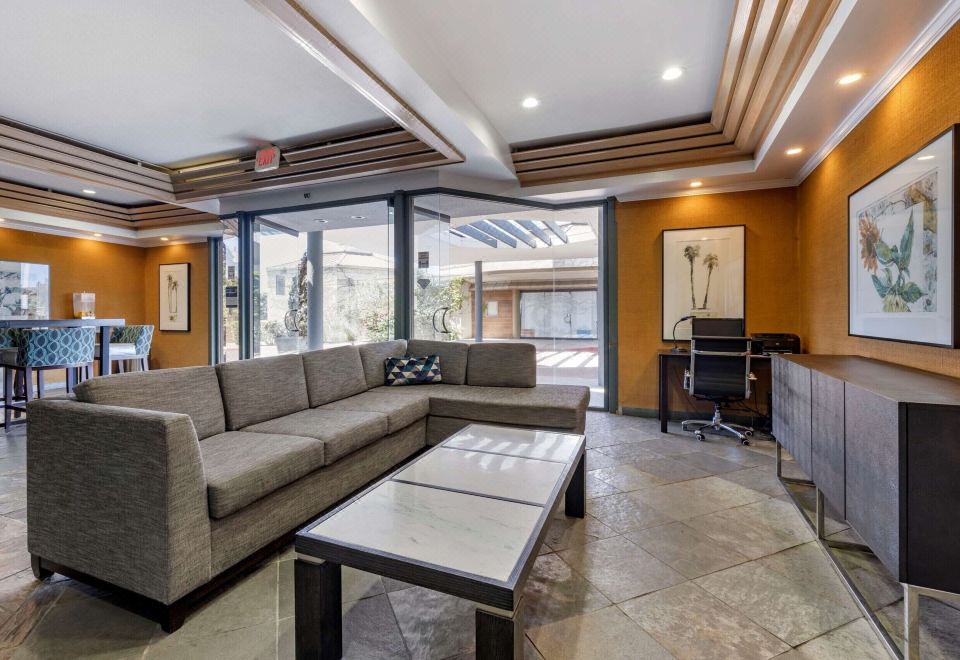 Best Western Encinitas Inn and Suites at Moonlight Beach Over view