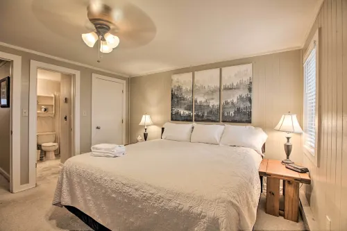 Slopeside Snowshoe Condo - Walk to Ski Lifts! -  Privatzimmer