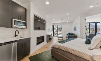 The Yucca Flower #11 3 Bedroom Home
