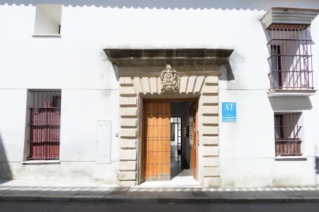 Apartamentos Sherry Center