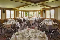 Von Trapp Family Lodge & Resort Hotels in Stowe