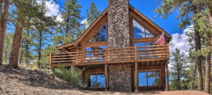 Quiet Guffey Getaway w/ Private Deck, Pond & Canoe Hotels in Park County