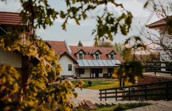 科什博爾潘澤歐酒店