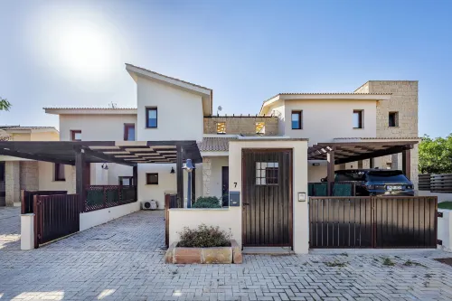 Hg07 Adjacent to Aphrodite Hills- Private Pool, Large Terrace