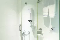 I Hotel