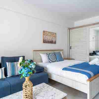 Sunny Side Studio W-Terrace  Larnaca Rooms