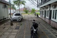 Marthina Residence Syariah Mitra RedDoorz Hotel dekat RNH STORE JAMBI