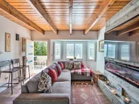 Crestline Cabin w/ Deck: 1 Mi to Lake Gregory Hotels in Crestline