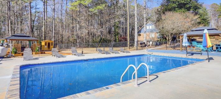 Private Hot Tub & Sauna: Georgia Nature Retreat! Hotels in Carroll County