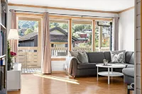 Central Apartment with a View Hotels in Voss