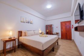 Voyager Sun & Reef Hotel