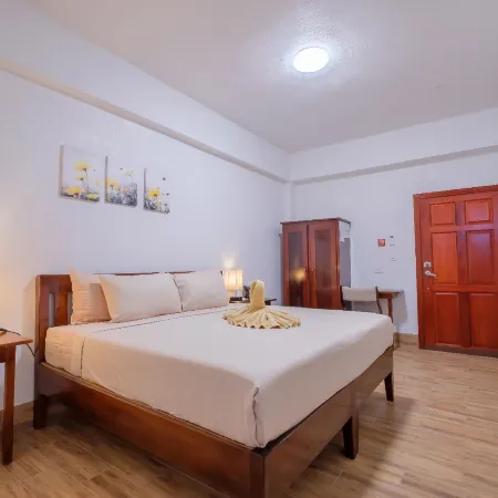 Voyager Sun & Reef Hotel