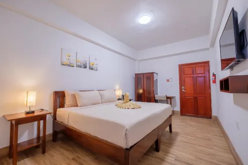 Voyager Sun & Reef Hotel