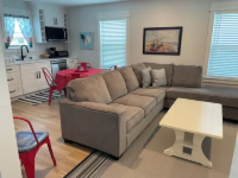 Downstairs apt in newly constructed Kill Devil Hills home with private entry!