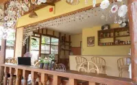 TIA Mer's Guest House
