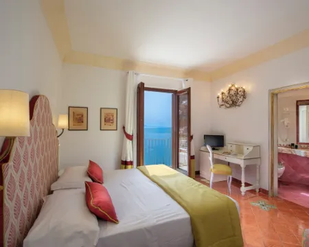 ホテル カーサ アルベルティーナ ポジターノのホテル