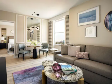 Fairmont Breakers Long Beach Отели рядом с достопримечательностью «Нейплс»