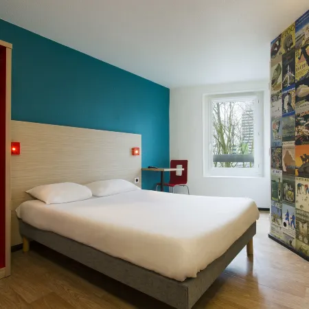 Hotelf1 Cergy