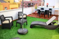 1 min from the beach in a lovely fishing town Hotels in Playa San Juan