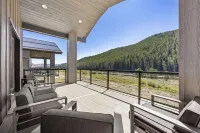 Big Hole Riverfront Luxury Home in Wise River, Montana