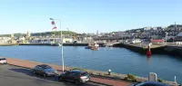 Elegant Studio, facing marina and harbour