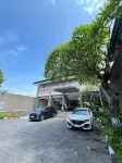 Ommaya Hotel & Resort - parking