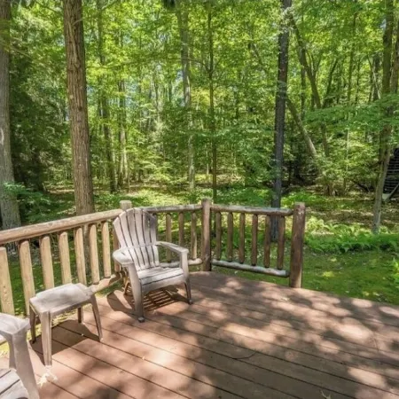 Authentic Cabin in the Woods!