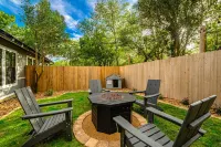 Charming Getaway with Fire Pit and Beautiful Kitchen - Cozy Retreat
