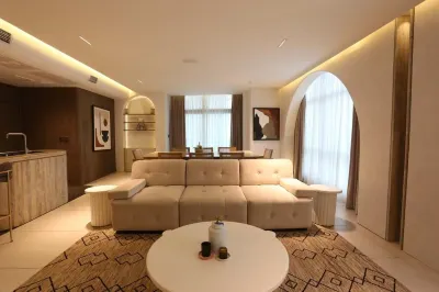EMAAR LUXUAY 3 BEDROOM APARTMENT Hotels in 