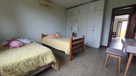 Cozy House with Jacuzzi in a Gated Community, Praia do Campeche, Floripa, SC Отели в г. Флорианополис