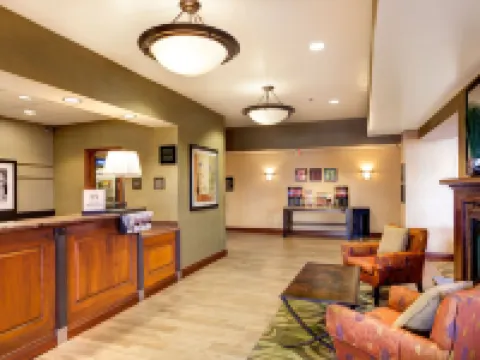 Hampton Inn & Suites Addison Hotels in Addison