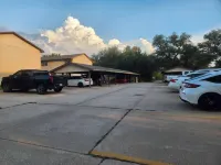 A Spacious Townhome in Newton - Unit C Hotels in Newton