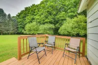 Visit Fife Lake and Traverse Bay! Farmhouse Hideaway - 3-Star