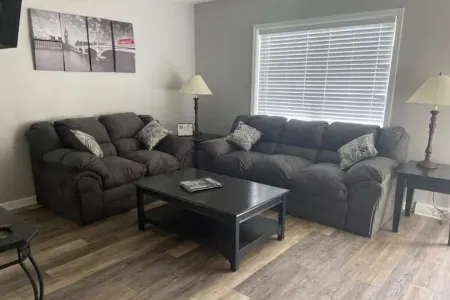 Friendly Ferndale Vacay 2-bedroom apartment