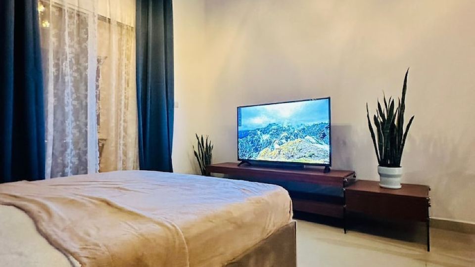 Cozy studio with WiFi and fitness room with stunning lagoon view