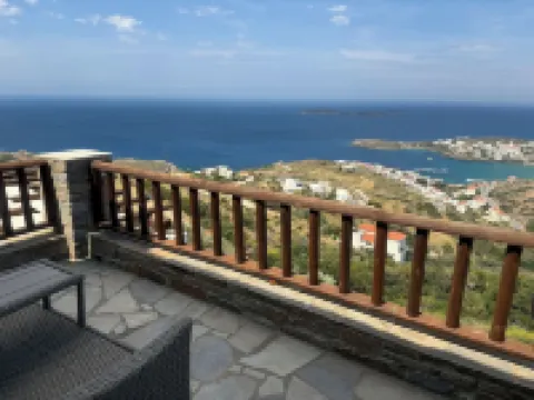 Charming 1-bedroom house in delightful Andros with WiFi, AC, endless views