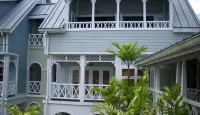 FABULOUS 1 BED APARTMENT IN MARIGOT MARINA, with free Zoetry Hotel access.