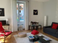 Charming 2-bedroom apartment with garden in the center of town for rent Hotels in Allevard