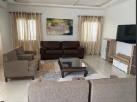 Luxury Escape in Saly: Modern Villa with Private Pool and Tropical Garden