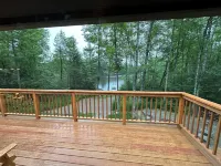 Lakeside Cabin "Serenity"