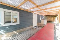 Cozy 2BR Suite Near White Rock Beach