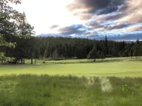 Ski, Bike or Golf from townhouse on Valley Trail Chateau Golf course 1st hole.