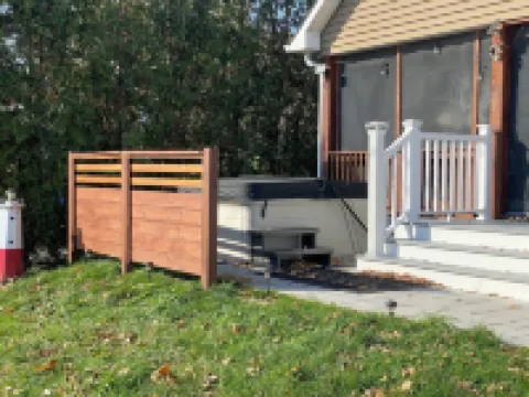 Sunrise Lake House, Comfort-Hot Tub-Beach!