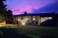 Berdeal House Hotels in Ortigueira