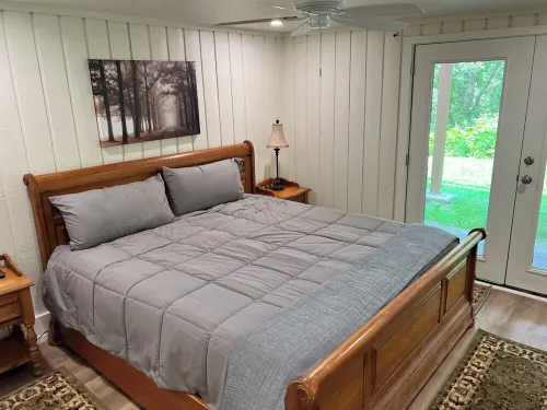 Charming 2-bedroom house with AC, WiFi in the Sky Valley Country Club.